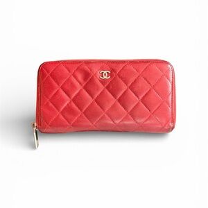 CHANEL Red Quilted Leather Wallet